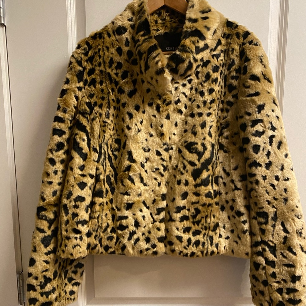 Chic Leopard Faux Coat